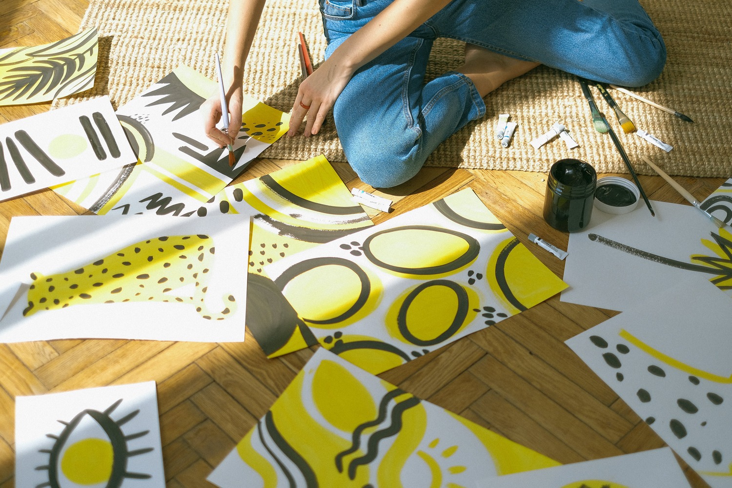 How To Build An Outstanding Art Portfolio With 9 Simple Tips - Dark Yellow  Dot